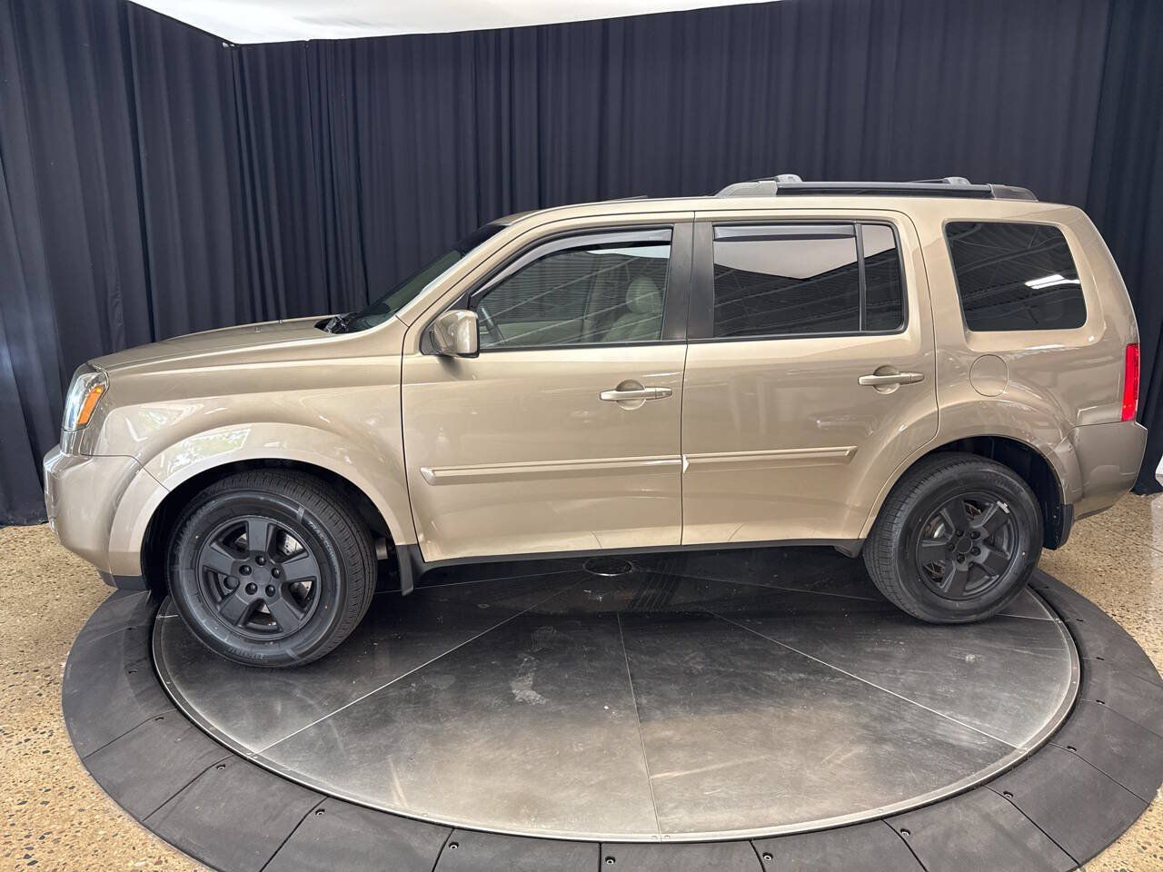Used 2011 Honda Pilot EX-L image 3