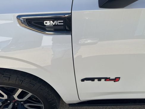 Used 2023 GMC Yukon AT4 w/ AT4 Premium Plus Package image 9