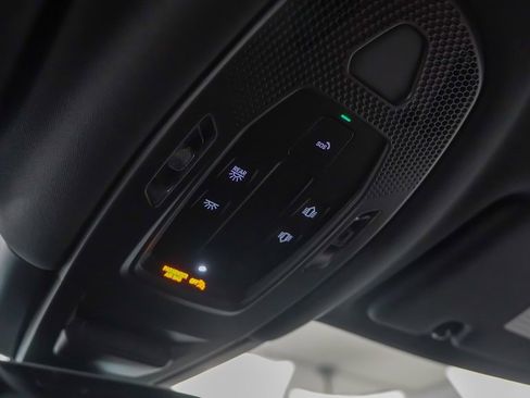 New 2025 Porsche Cayenne S image 28