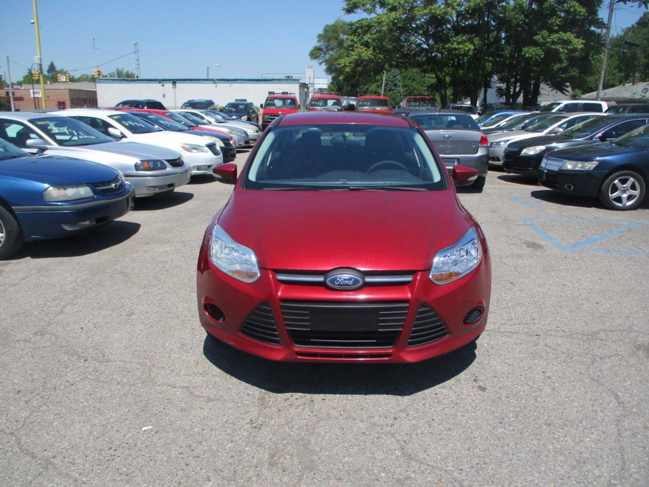 Used 2013 Ford Focus SE FWD image 3