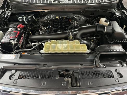 Used 2021 Ford Expedition Limited image 40