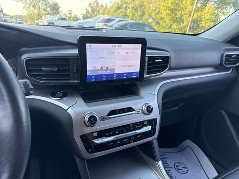 Used 2021 Ford Explorer XLT w/ Equipment Group 202A image 11