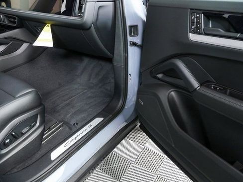New 2026 Porsche Cayenne S image 27