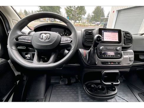 Used 2025 RAM ProMaster 2500 w/ Convenience Group image 5