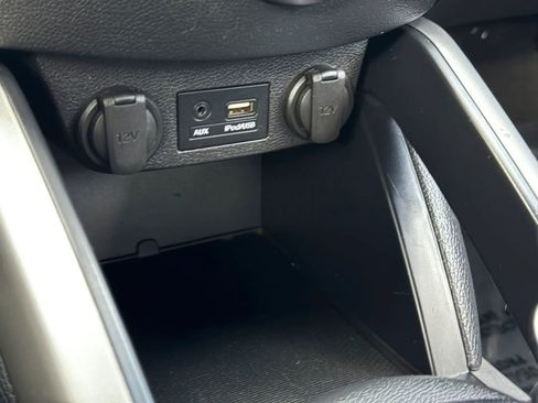 Used 2015 Hyundai Veloster Turbo FWD image 33