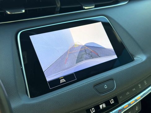 Certified 2023 Cadillac XT4 Premium Luxury FWD image 17
