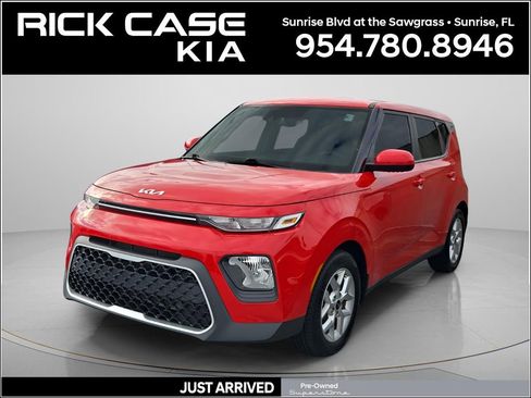 Used 2022 Kia Soul S image 1