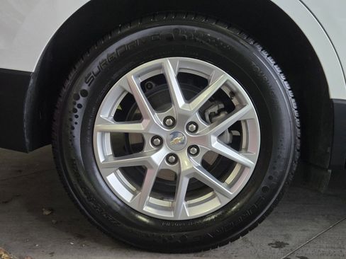 Used 2022 Chevrolet Equinox LS image 5