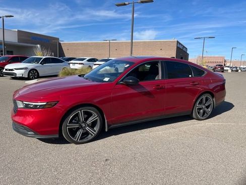 Used 2023 Honda Accord Sport image 1