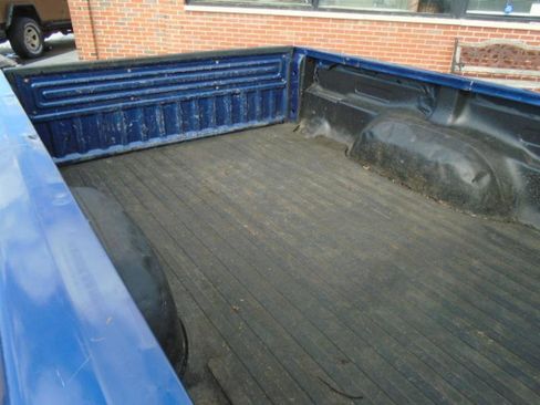 Used 2011 Ford Ranger XLT image 19