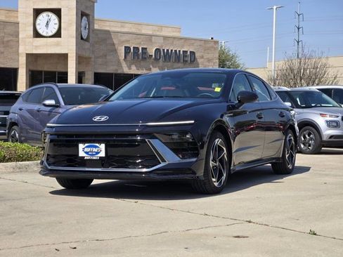 Certified 2025 Hyundai Sonata SEL image 3