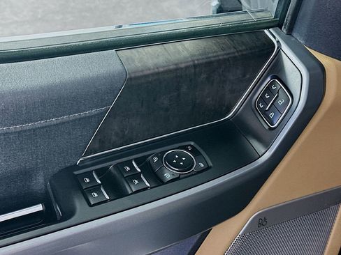 Used 2023 Ford F150 Lariat image 24