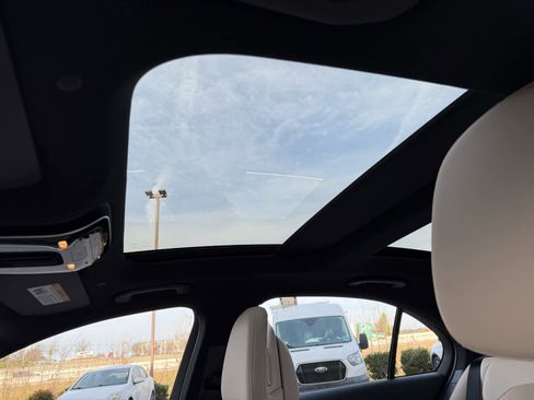 Used 2026 Mercedes-Benz C 300 4MATIC Sedan image 30