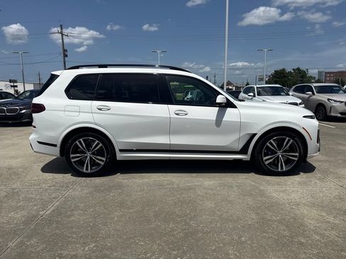 Certified 2024 BMW X7 xDrive40i w/ M Sport Package AWD/4WD image 6