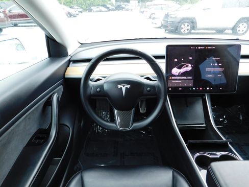 Used 2019 Tesla Model 3 Standard Range Plus RWD image 12