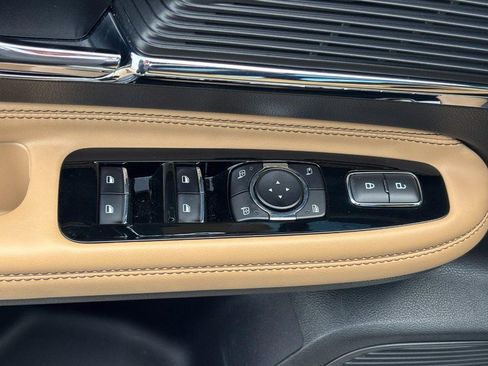 Certified 2022 Lincoln Corsair Reserve w/ Equipment Group 201A image 15