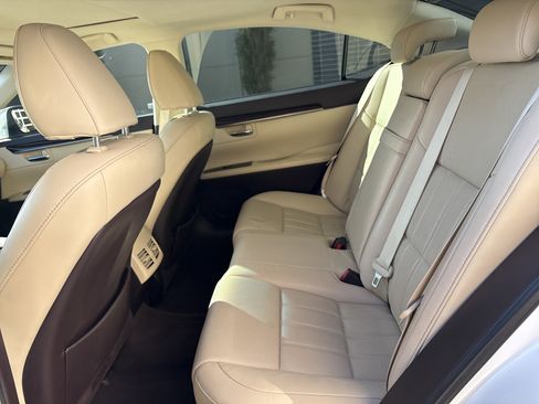 Used 2017 Lexus ES 350 image 31