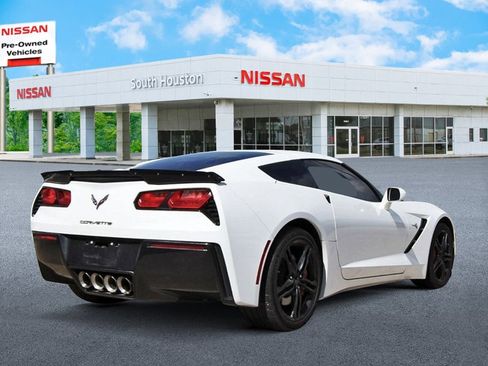 Used 2016 Chevrolet Corvette Stingray Coupe RWD image 4