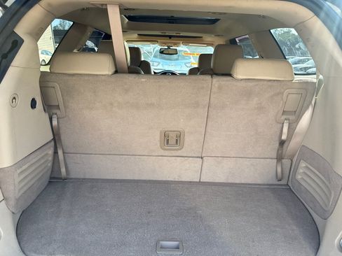 Used 2011 Buick Enclave CXL w/ LPO, Cargo Convenience Pkg AWD/4WD image 12