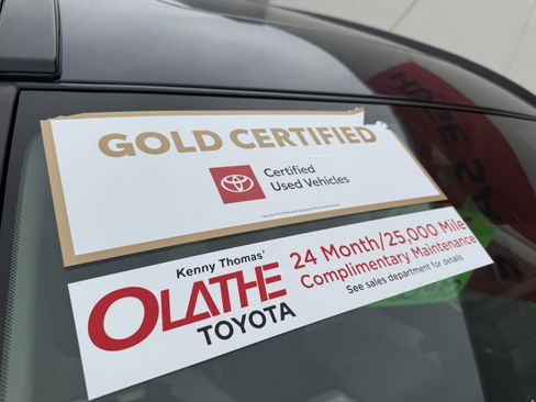 Certified 2022 Toyota RAV4 XLE Premium image 26