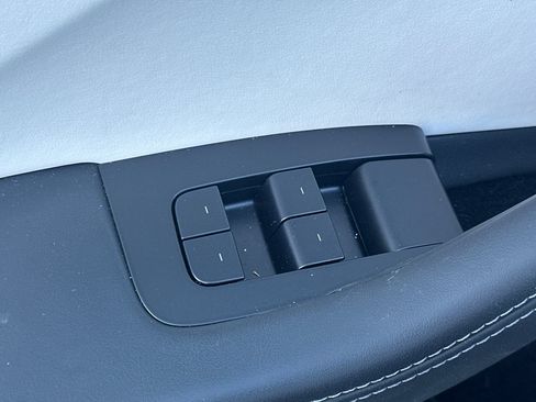 Used 2024 Tesla Model 3 Performance AWD/4WD image 12