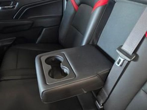 Used 2023 Chevrolet Colorado Z71 w/ Z71 Convenience Package 2 image 28