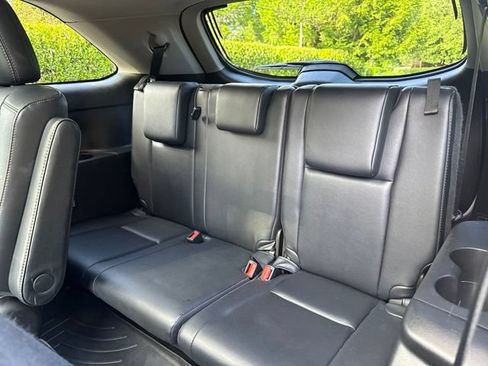 Used 2019 Toyota Highlander Limited Platinum AWD/4WD image 27