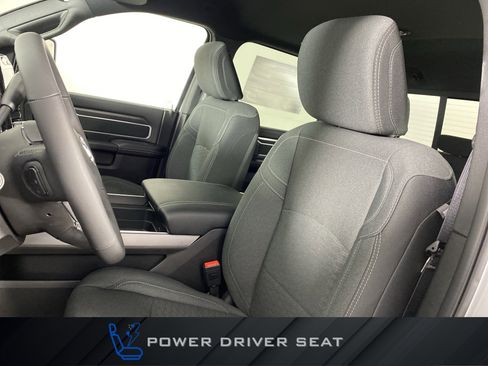 New 2026 RAM 2500 Big Horn AWD/4WD image 14