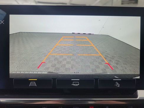 Used 2025 Chevrolet Silverado 1500 LT Trail Boss w/ Convenience Package II image 29