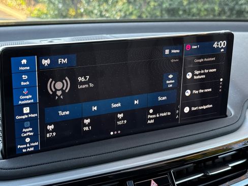 Used 2025 Acura MDX SH-AWD w/ Technology Package image 18