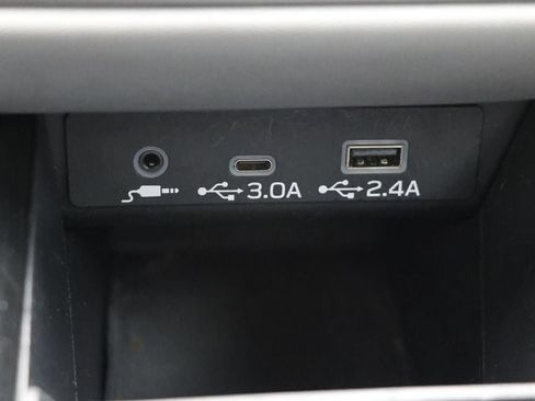 Used 2025 Subaru Outback Premium image 26