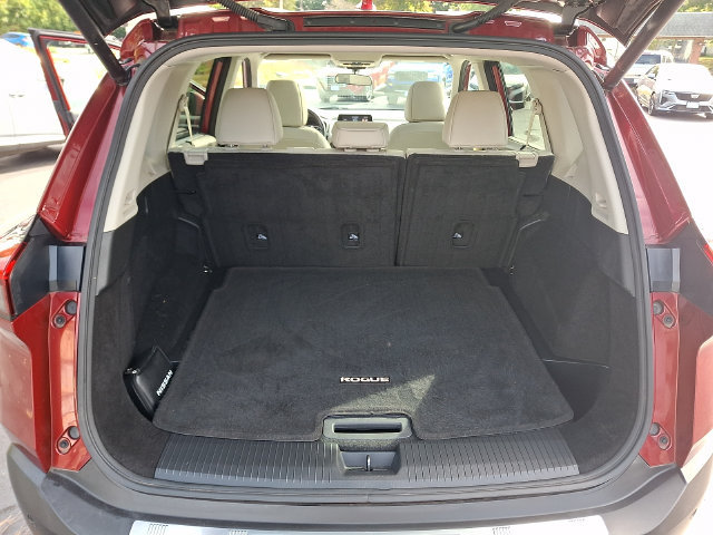 Used 2023 Nissan Rogue SV w/ SV Premium B Package AWD/4WD image 29