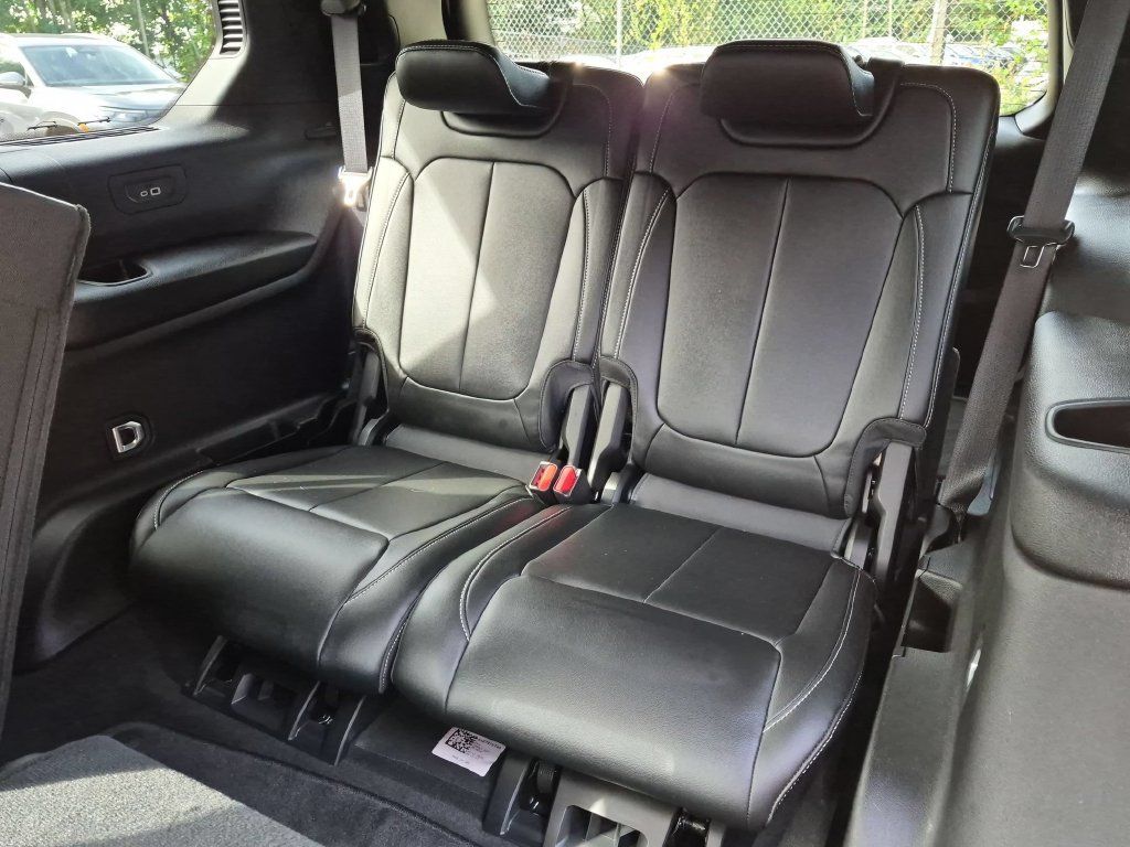 Used 2025 Jeep Grand Cherokee L Limited w/ MOPAR Finishing Package AWD/4WD image 26