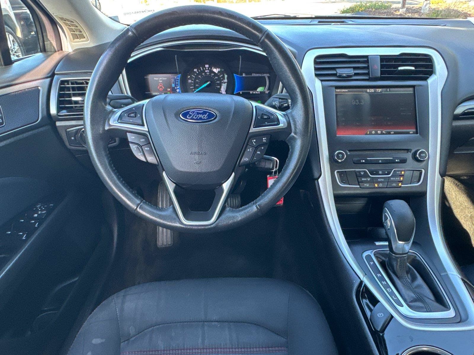 Used 2016 Ford Fusion SE FWD image 21