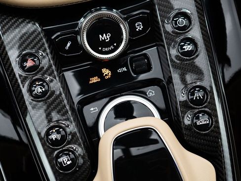 Used 2023 Aston Martin DBX 707 image 35