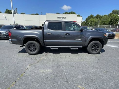 Used 2021 Toyota Tacoma SR5 RWD image 27
