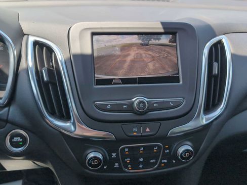 Used 2024 Chevrolet Equinox LT FWD image 14