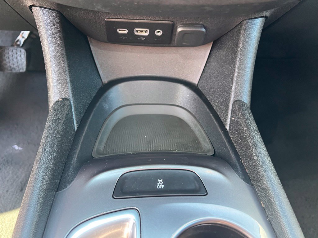 Used 2022 Chevrolet Malibu LS FWD image 31