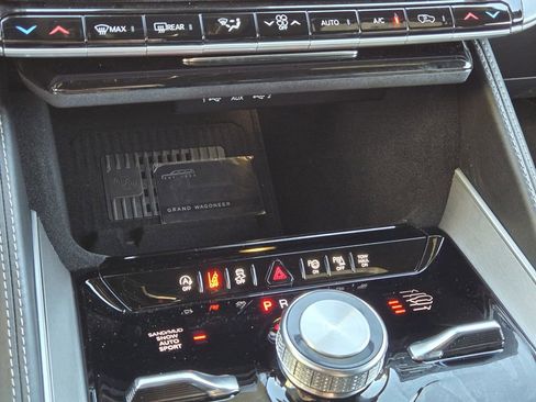 New 2026 Jeep Grand Wagoneer L Limited AWD/4WD image 13