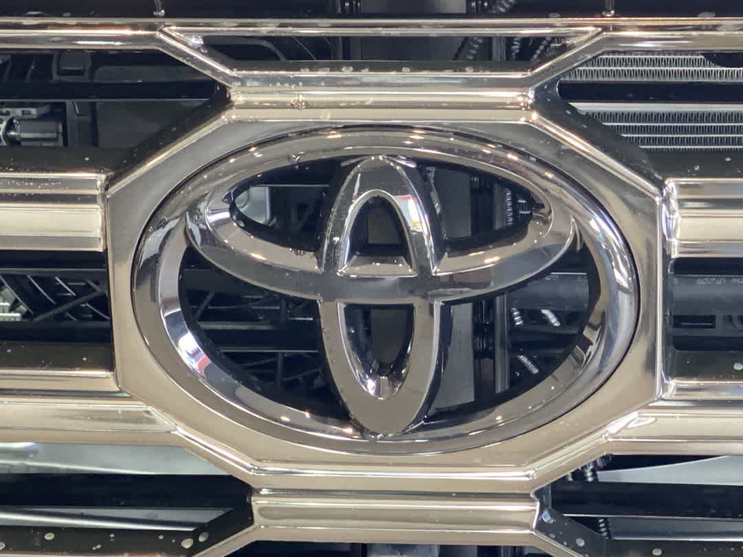 New 2026 Toyota Sequoia Platinum AWD/4WD image 10