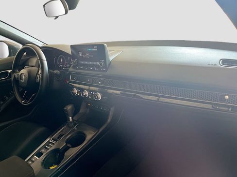 Used 2025 Honda Civic Sport image 26