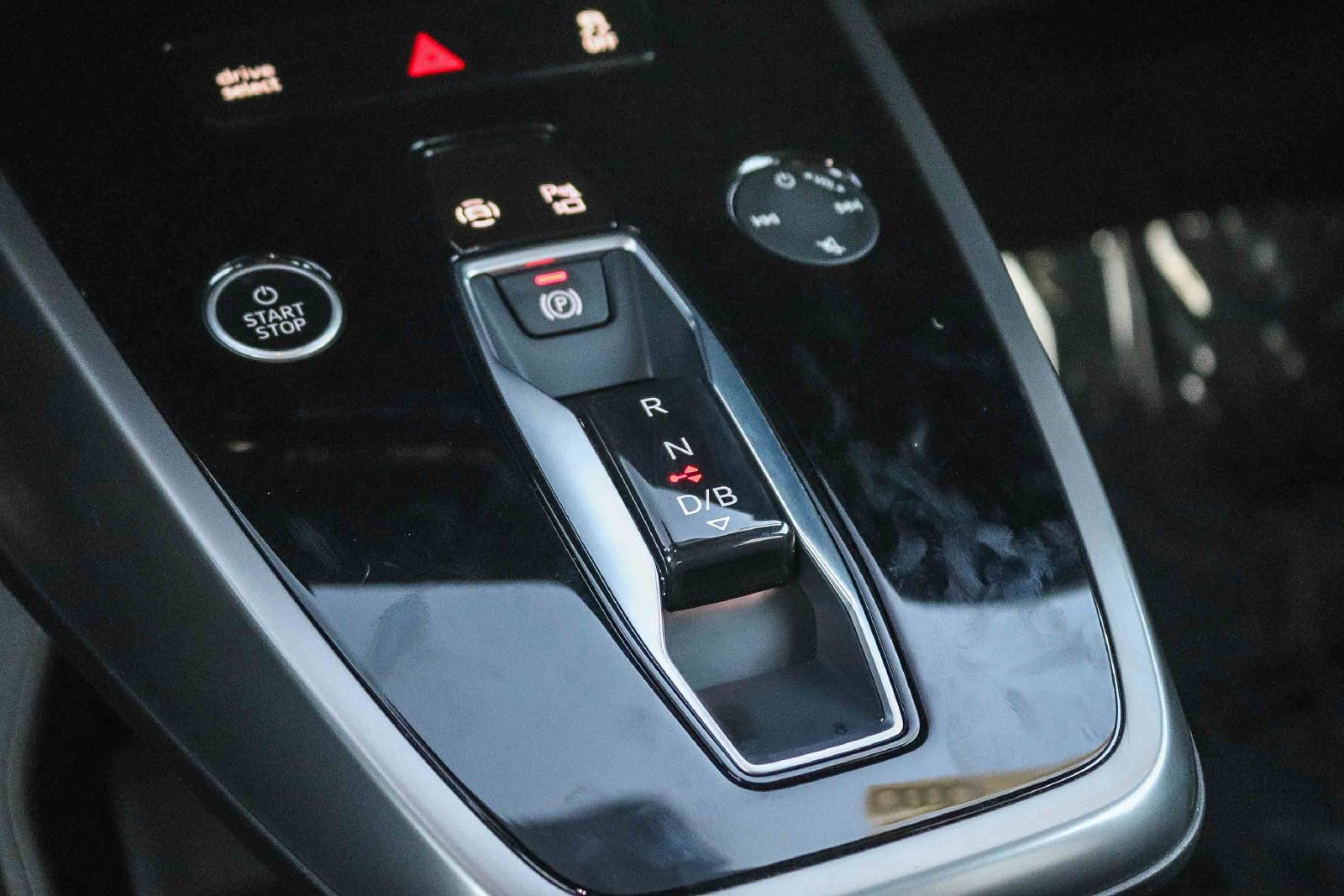 Certified 2023 Audi Q4 e-tron Premium w/ Convenience Package AWD/4WD image 25