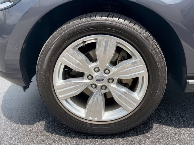 Used 2024 Ford Expedition Platinum RWD image 12