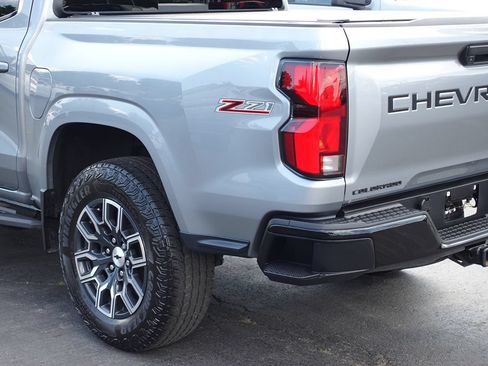 Used 2023 Chevrolet Colorado Z71 w/ Z71 Convenience Package 2 AWD/4WD image 10