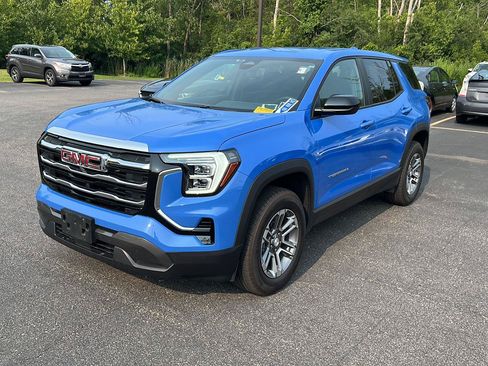 Used 2025 GMC Terrain Elevation FWD image 2
