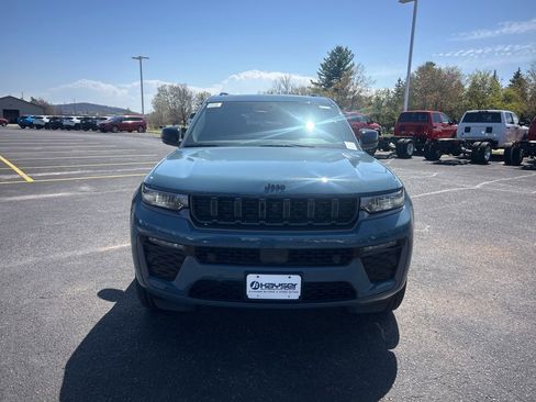 New 2026 Jeep Grand Cherokee L Limited AWD/4WD image 2