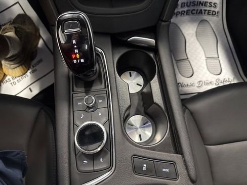 Used 2024 Cadillac XT6 Sport image 39