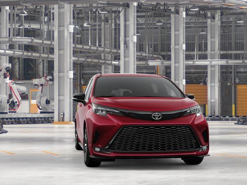 New 2026 Toyota Sienna XSE AWD/4WD image 18