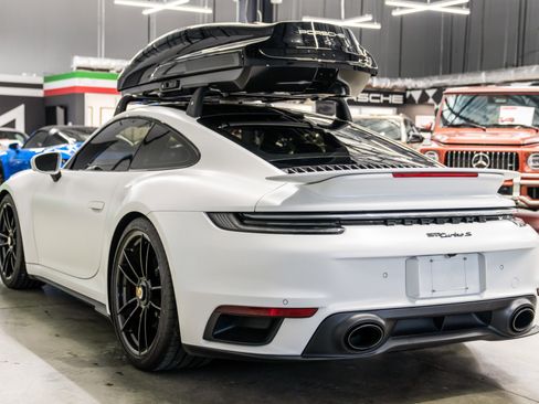 Used 2022 Porsche 911 Turbo S image 6