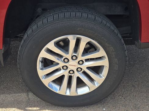 Used 2018 GMC Canyon SLT RWD image 17